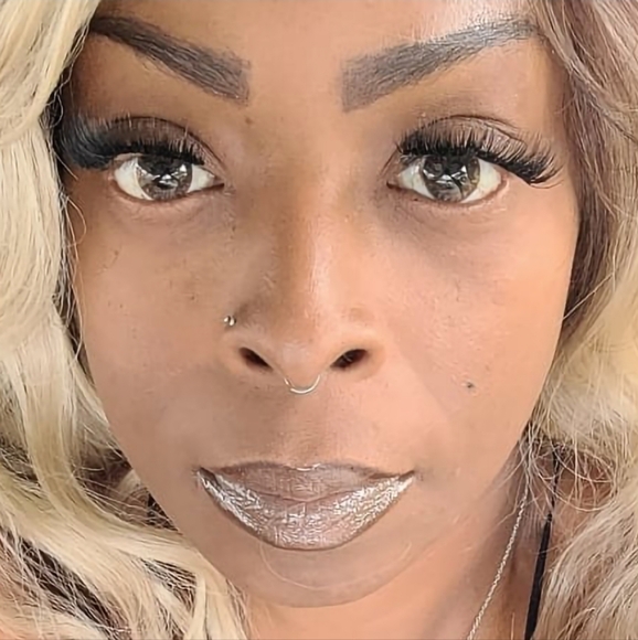 Meet your Posher, Krystaal - Picture 2 of 2